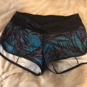 Lululemon shorts size 2